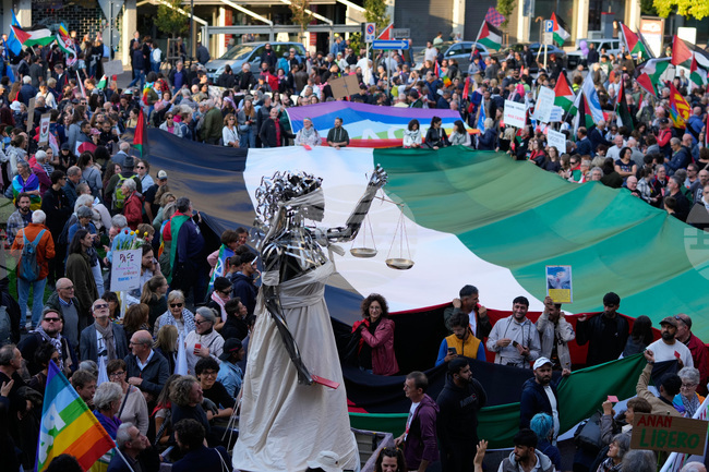 Britain-Israeli Soccer Fans
