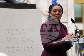 Britain Reagan Statue