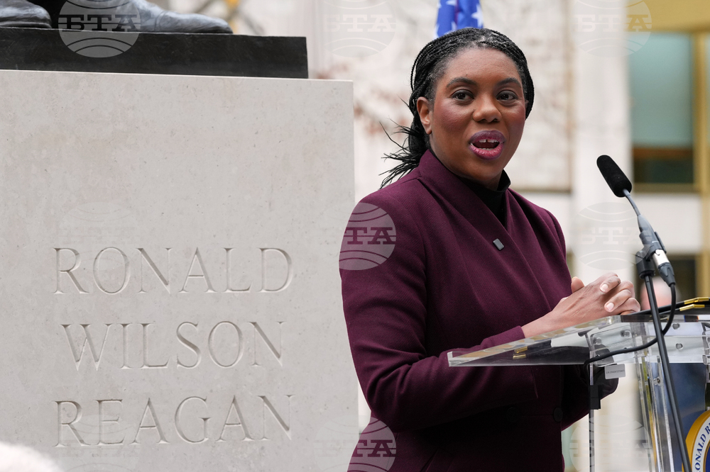 Britain Reagan Statue