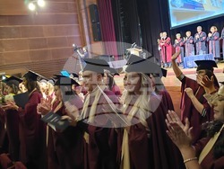 Сливен - „Избирам да работя в България“ - абсолвенти