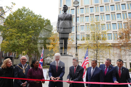 Britain Reagan Statue