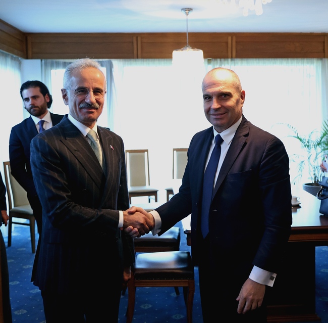 Гроздан Караджов: Необходимо е да изградим нови транспортни коридори между България, Турция и Румъния 