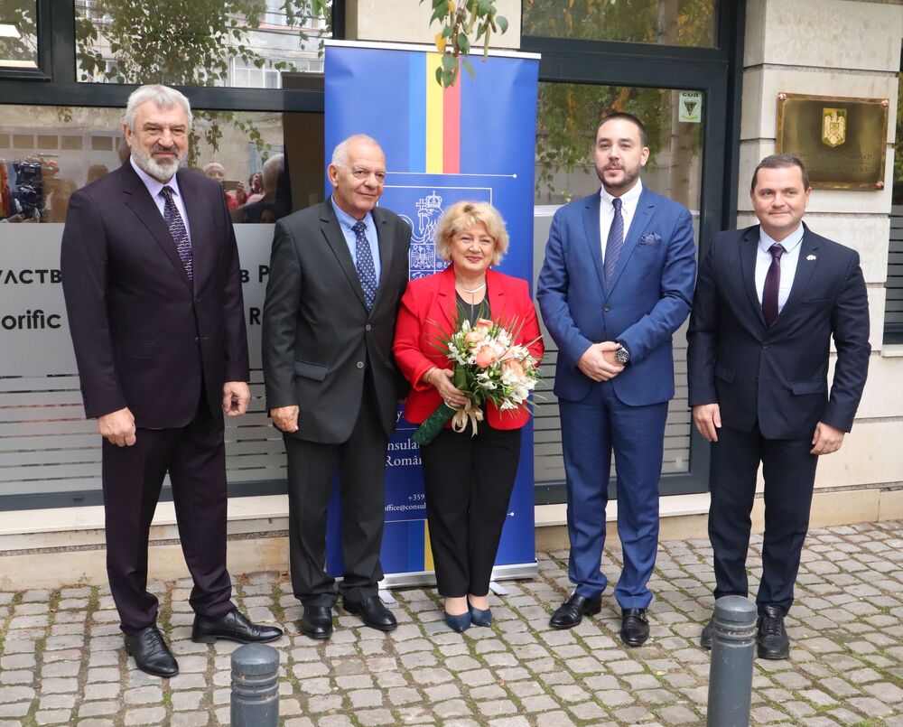 ОА Русе: Откриха почетно консулство на Румъния в Русе. Това е първата подобна структура на държава страна членка на ЕС и НАТО в града