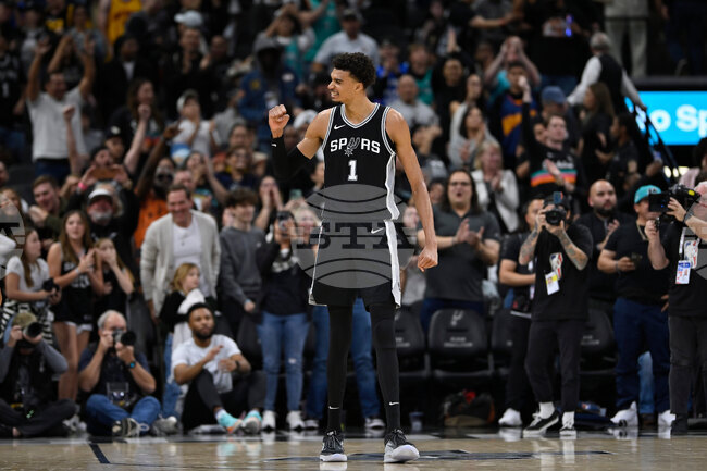 Spurs Arena Vote Basketball