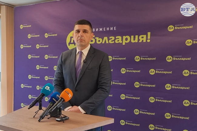 Вървим към това "ДПС-Ново начало" окончателно да овладее цялата власт, смята Ивайло Мирчев от ПП-ДБ