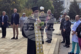 Добрич - болница - паметна плоча