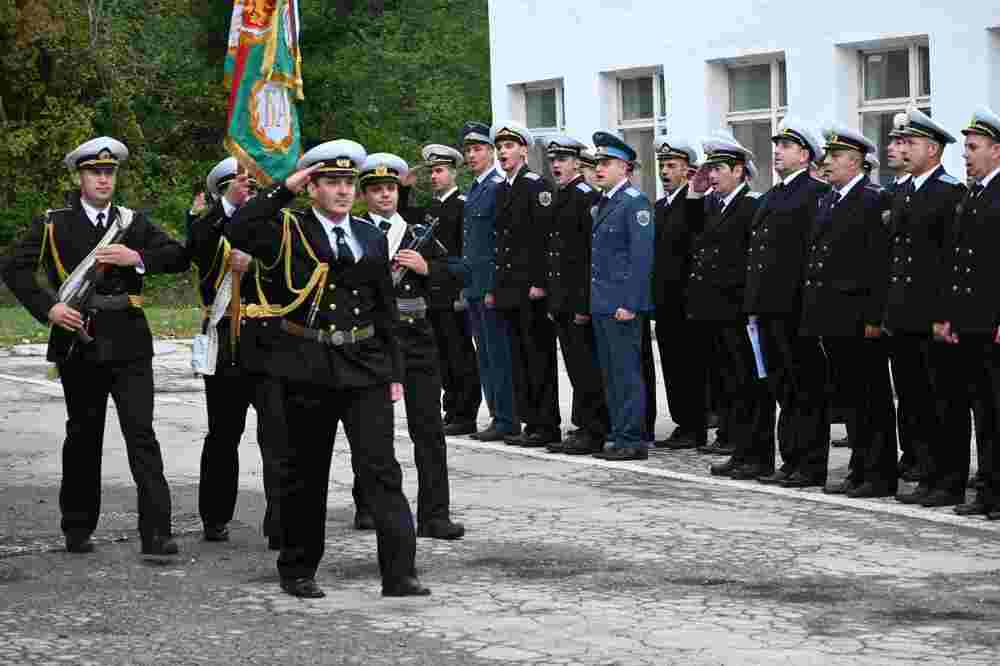 ВМС: Празнуват флотските авиатори 