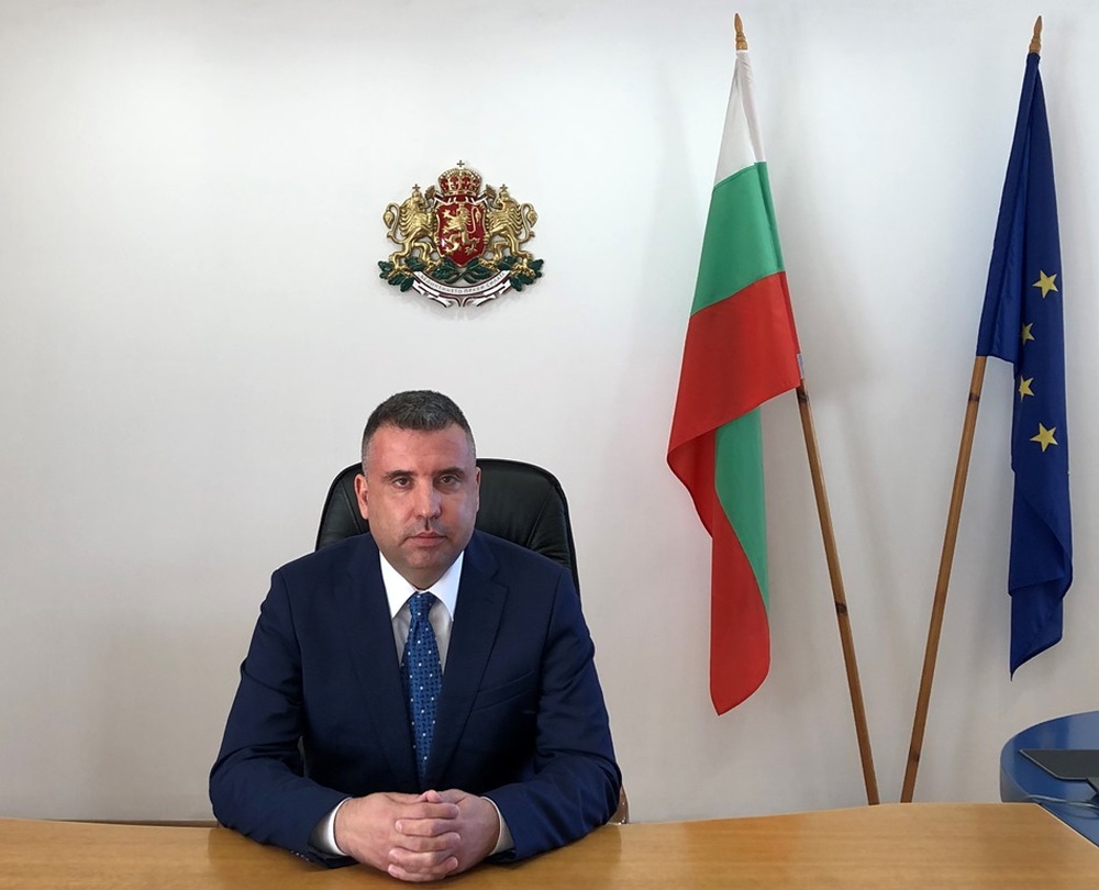 Поздравление от областния управител на област Смолян Захари Сираков по случай 19 октомври – Деня на българския лекар