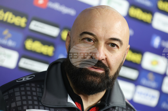 Треньорът на волейболния Нефтохимик 2010 Франческо Кадеду: „Началото на едно европейско приключение винаги е завладяващо“