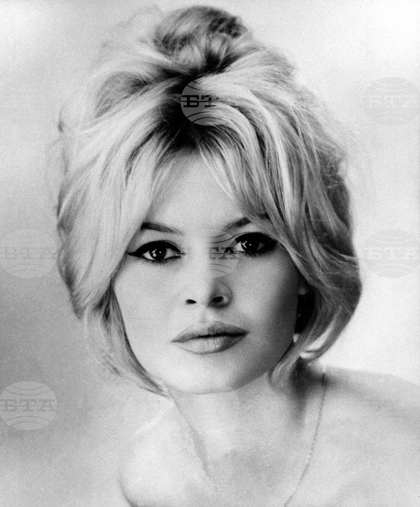 „Пиу-пиу“ били последните думи, които Брижит Бардо прошепнала на съпруга си Бернар, съобщи директор от нейната фондация