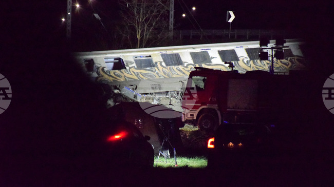 Три години от жп катастрофата в Темпе: Стачки и митинги ще има утре в цяла Гърция