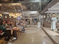 Литературен клуб „Перото“ - Силвия Лулчува - „Изключи горещите вълни“