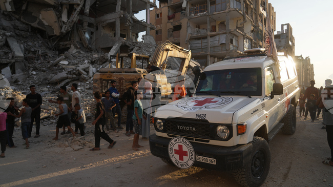 Израел забрани на представители на Червения кръст да посещават палестинци в израелски затвори