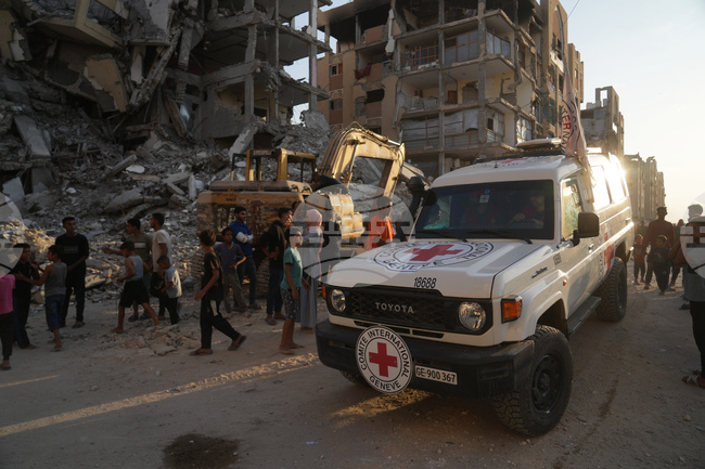 Израел забрани на представители на Червения кръст да посещават палестинци в израелски затвори