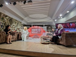 Литературен клуб „Перото“ - Силвия Лулчува - „Изключи горещите вълни“