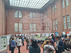 Катедрата "Биохимия" в Софийския университет "Св. Климент Охридски" отбеляза 60-годишнината си с младежка научна конференция. Снимка: СУ