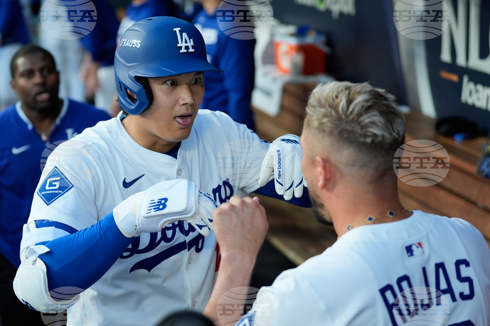 NLCS Brewers Dodgers Baseball