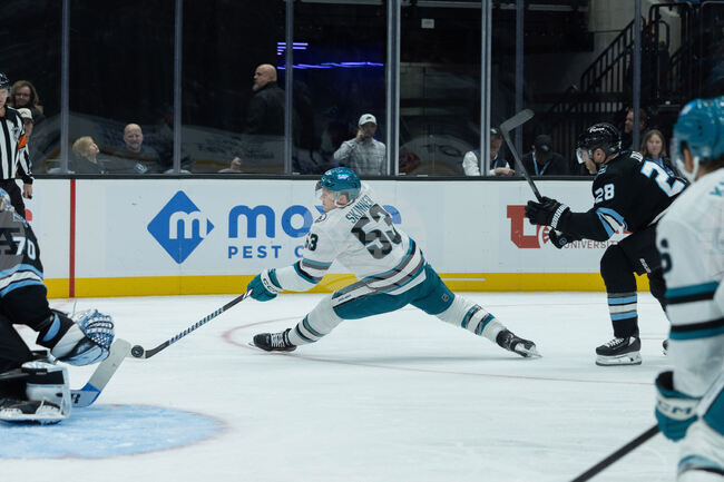 Shark Mammoth Hockey