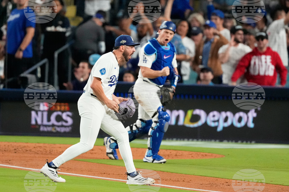 NLCS Brewers Dodgers Baseball