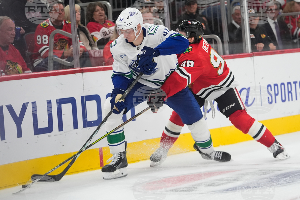 Canucks Blackhawks Hockey