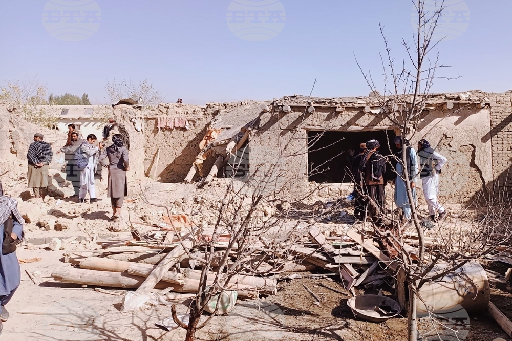 Пакистан обяви официално, че е атакувал столицата Кабул и Кандахар в Афганистан