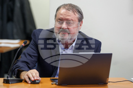 Конференция - „Европа и светът между мира и войната“
