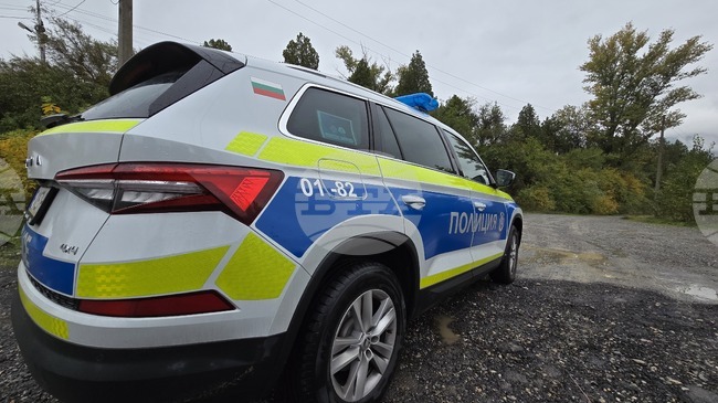 Катастрофа с два леки автомобила е станала на пътя за панагюрските села Бъта и Баня, съобщиха от полицията 