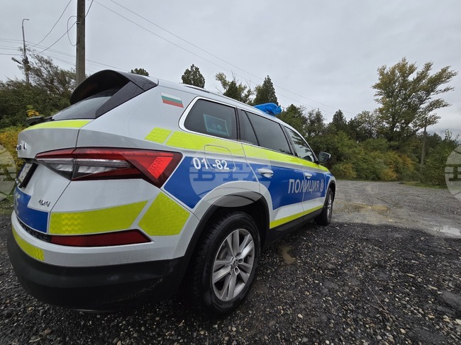 Катастрофа с два леки автомобила е станала на пътя за панагюрските села Бъта и Баня, съобщиха от полицията 