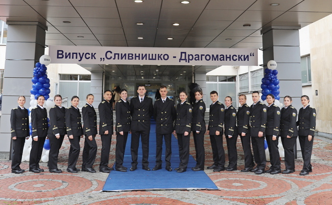 Third Class of Doctors Receive Officer Insignia at Military Medical Academy