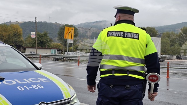 През изминалото денонощие са регистрирани 13 тежки катастрофи, при които един човек е загинал, а 16 са ранени