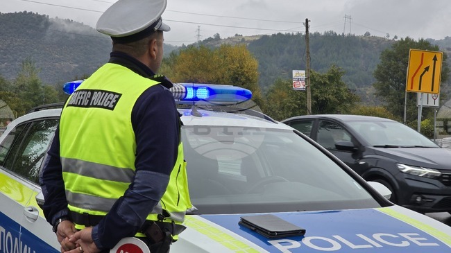 Пешеходец на 63 години е бил блъснат от 20-годишен водач, съобщиха от полицията в Благоевград 