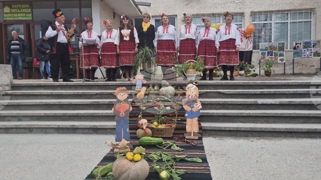 В кубратското село Юпер почерпиха с кулинарни вкусотии от тиква и дюля