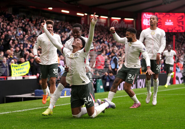 Челси надигра Нотингам Форест за класическа победа във Висшата лига