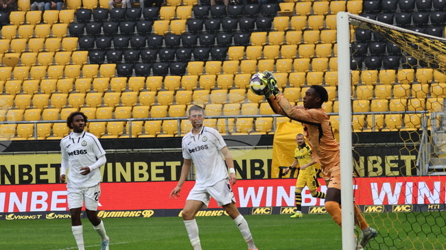 Собственикът на АЕК Атина към мартин Георгиев: "Искаме от теб да се превърнеш в крепост в защита“