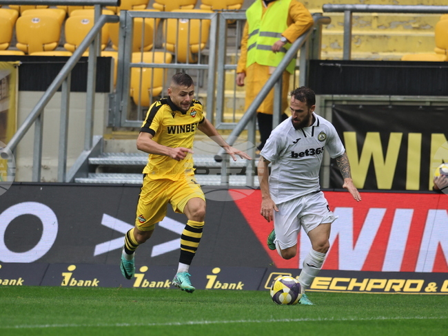 Ботев Пловдив и Славия завършиха при равенство в двубой от футболната Първа лига