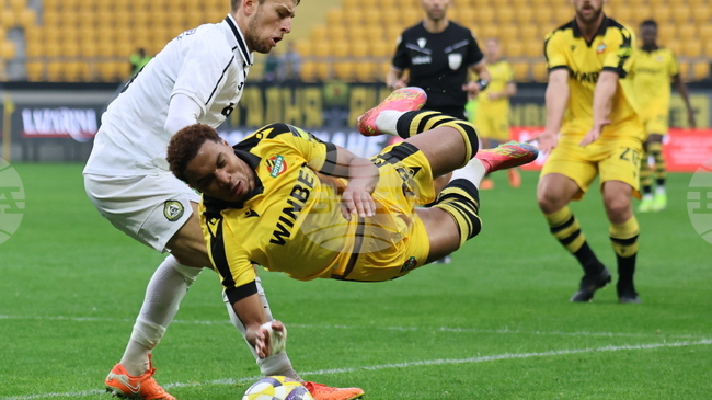 Мартин Георгиев бе представен официално в АЕК Атина