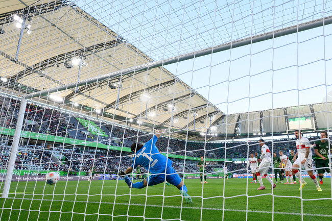 Волфсбург привлече японски нападател от елита на Нидерландия