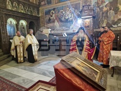 Търговище - Варненски и Великопреславски митрополит Йоан - празнична вечерня