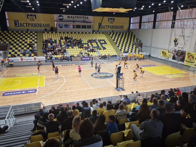 Отборът на ЦПВК победи ДСК Варна в женското волейболно първенство и е с пълен актив след третия кръг