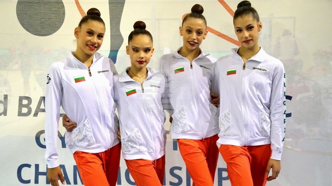 Състезателките от националния отбор по художествена гимнастика индивидуално девойки показаха новите си композиции за следващия сезон