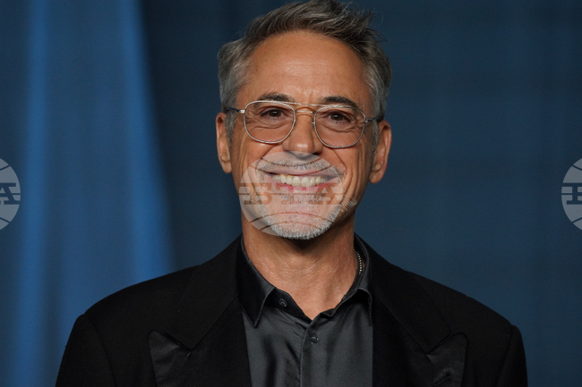 Гуинет Полтроу и Робърт Дауни-младши се присъединяват към актьорите, които ще връчват награди „Оскар"