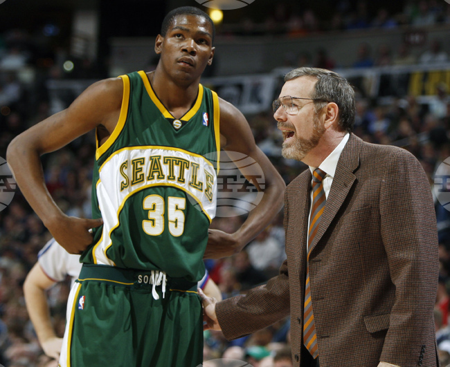 Собствените на отборите в НБА ще обсъждат през следващата седмица включването на тимове от Сиатъл и Лас Вегас от сезон 2028/29