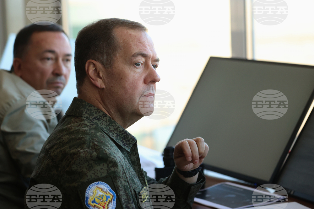 Дмитрий Медведев: Тръмп е "на бойната пътека" към Москва 