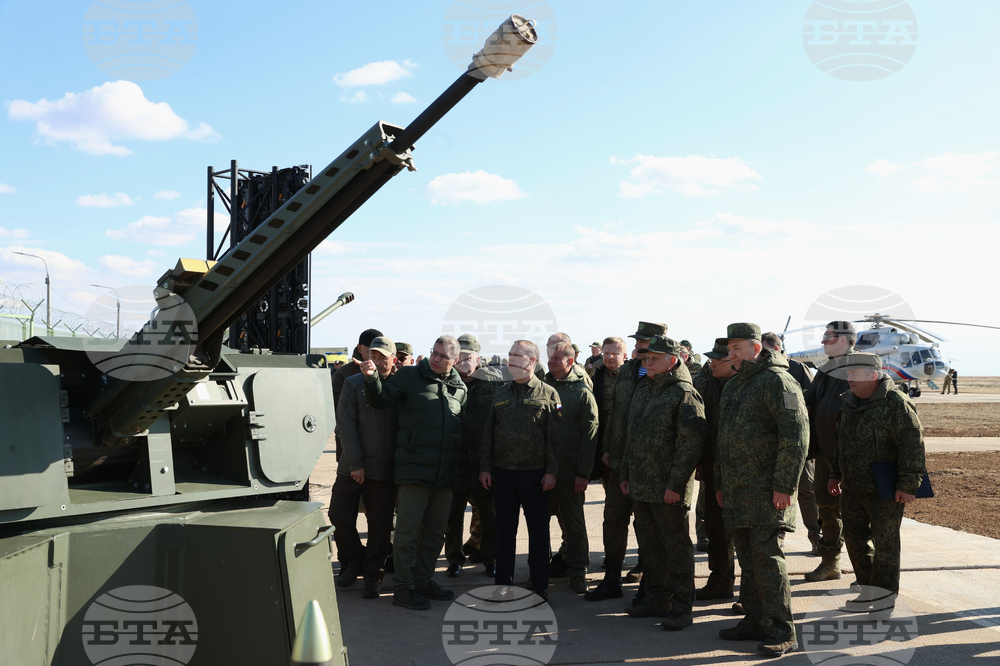 Украйна нанесе удари по инфраструктурата на руски военен полигон за изпитание на балистични ракети със среден обсег