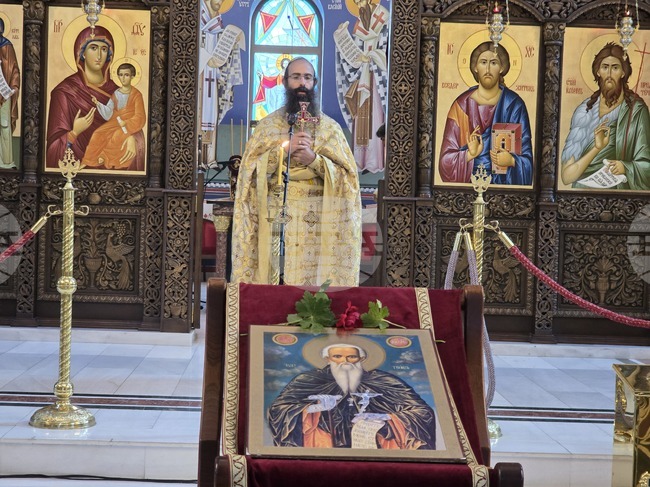  Ловеч - Божествена Света литургия