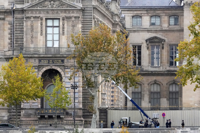 Парижката полиция призна за сериозни пропуски в охраната на Лувъра