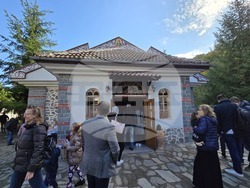 Руенски манастир - патриаршеска литургия - Отчовден