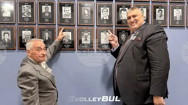 Легендарният разпределител Димитър Каров стана четвъртият българин в Международната зала на славата по волейбол