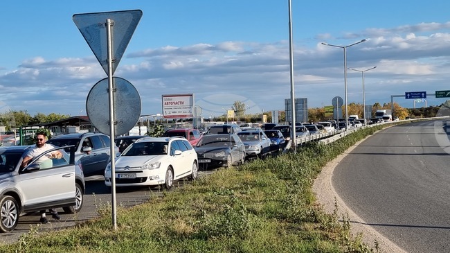 Заради протестите в селата Труд и Рогош превозвачът спира движението на маршрутките