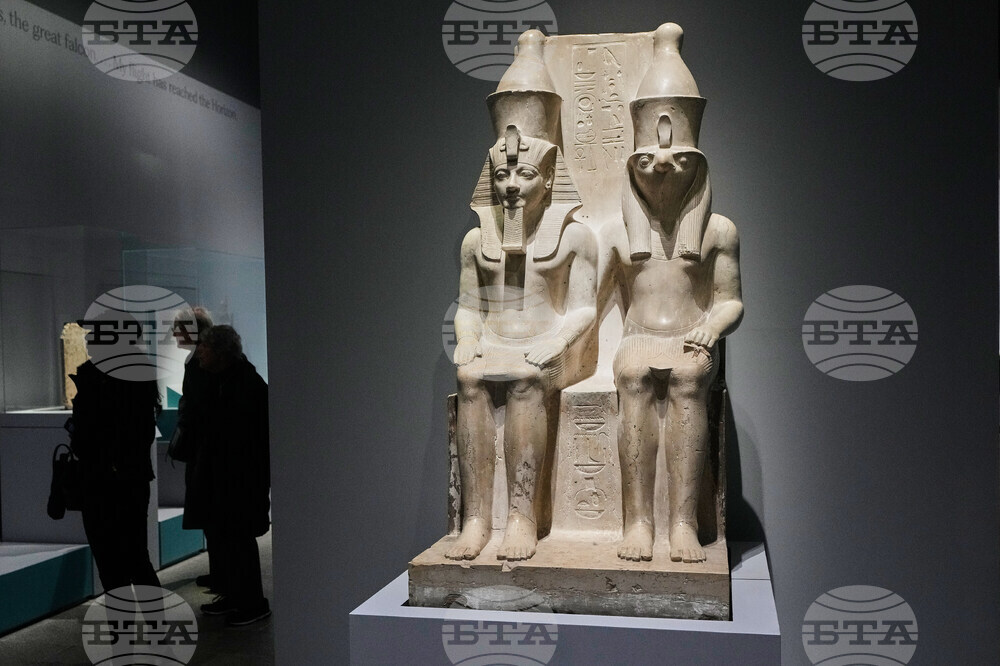 Нидерландия върна на Египет открадната каменна скулптура на 3500 години